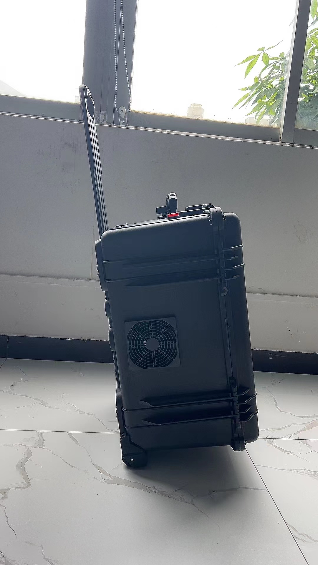 和舍镇手拉箱型移动通信干扰器